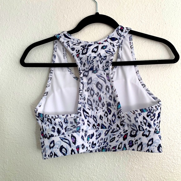 Mila cheetah medium impact Fabletics sports bra S - Picture 4 of 7